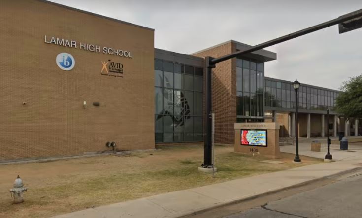 2 students hurt in Texas school shooting, suspect arrested