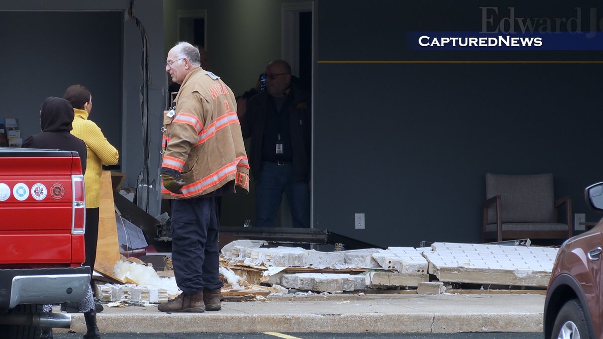 HIGHLAND, IN: A pickup truck drove into the Edward Jones office in the 9800 block of Prairie Ave this morning. Reports indicate that one person was transported to a local hospital