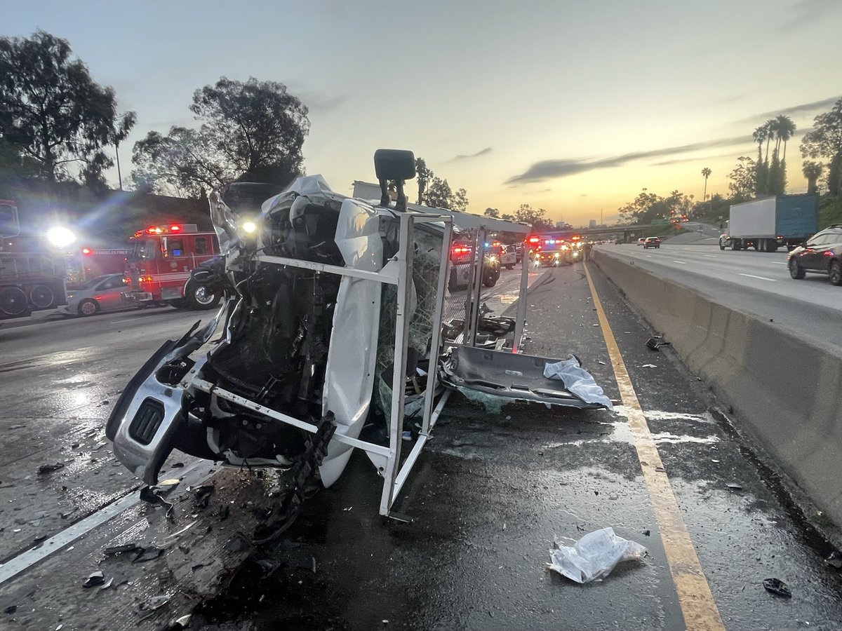 Traffic Collision with Entrapment on the WB 10 Freeway east of Crenshaw Blvd in the MidCity area of LosAngeles