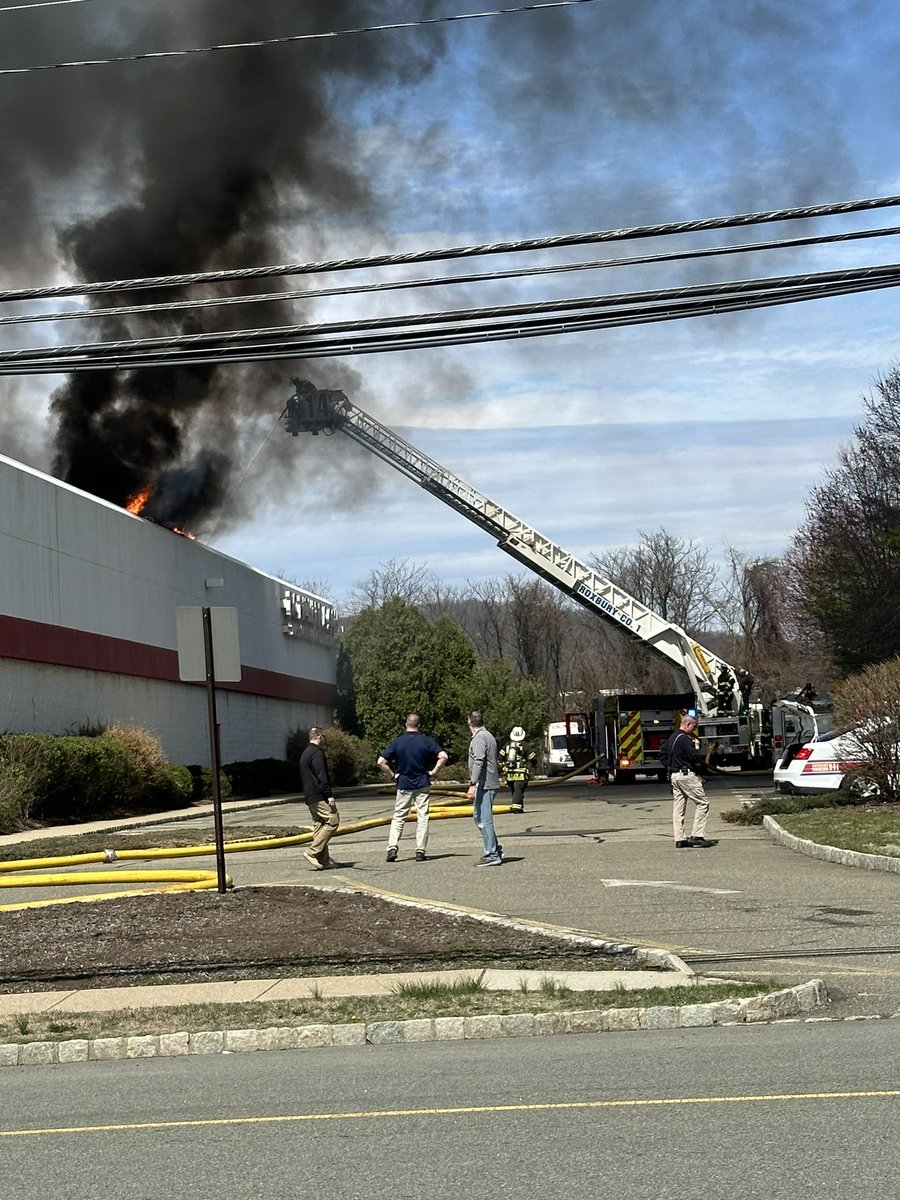 ROXBURY TOWNSHIP, NJ (Morris County) - Emergency crews on scene of a working fire at P.C. Richard and  Son on Commerce Blvd.