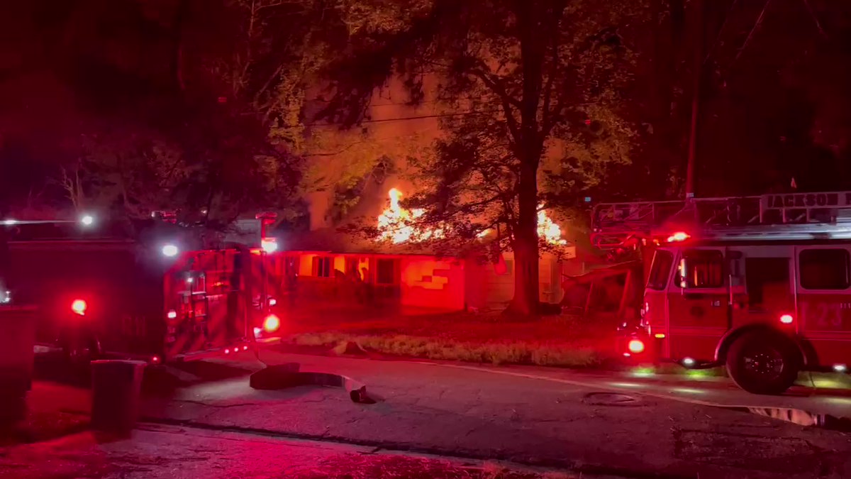 JFD is on the scene fighting a blazing house fire on Kentwood Drive in south Jackson