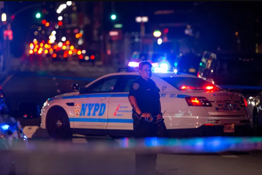 Driver, 20, killed after losing control of vehicle in crash on Grand Central Parkway in Queens