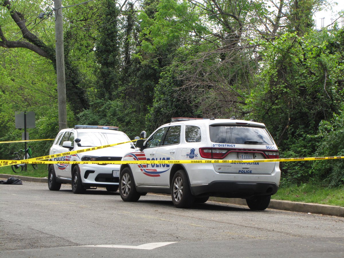 Homicide SHOOTING: 1300 block of W St NE- numerous shots fired, man pronounced dead in the middle of the roadway. @DCPoliceDept investigating as a homicide shooting