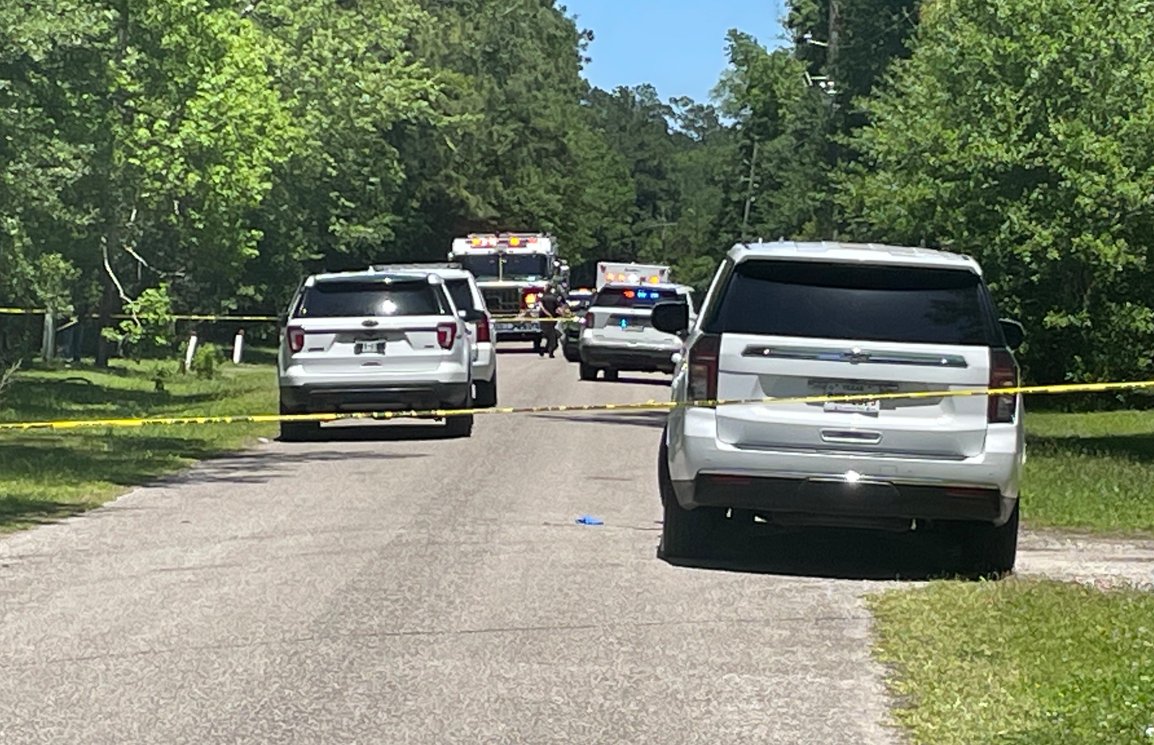 Shooting victim found lying in road in Mauriceville.
