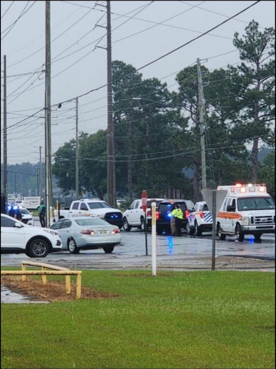 Mississippi: Multiple agencies are responding to an active shooter situation at Howard Industries in Laurel, according to law enforcement.nnEvacuations underway. Police, EMS, fire units on scene. Plant on lock down.