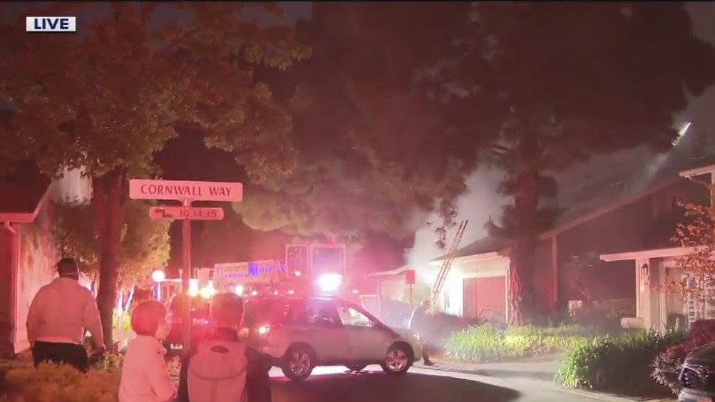 2-alarm fire on Cheshire Court near San Leandro High School