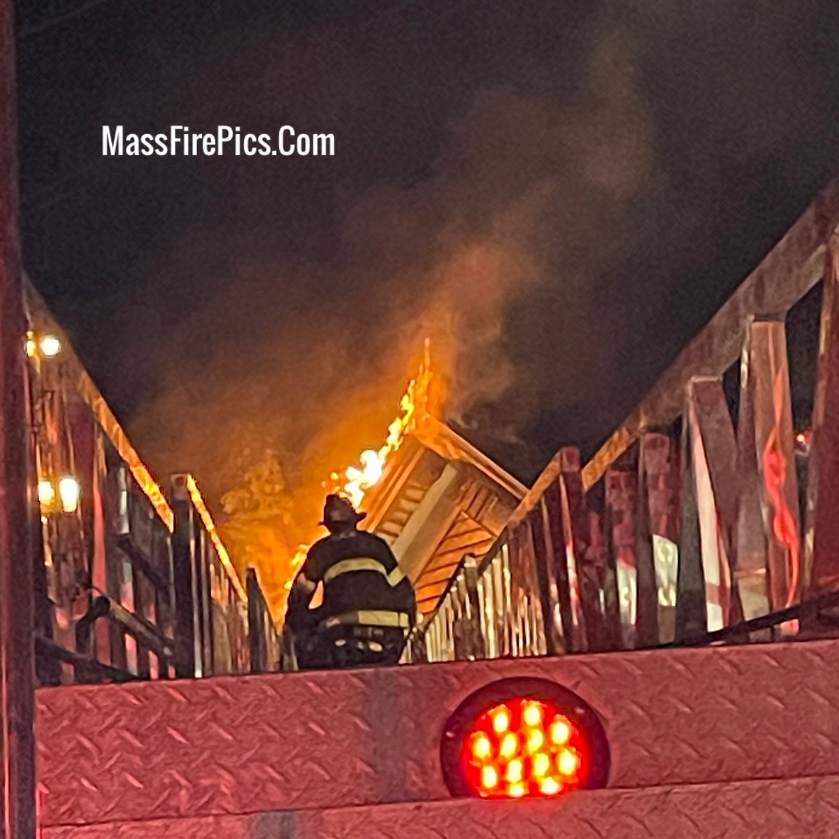 4th Alarm Brockton Ma. 916 Warren Ave, Ladder-2 working in the rear