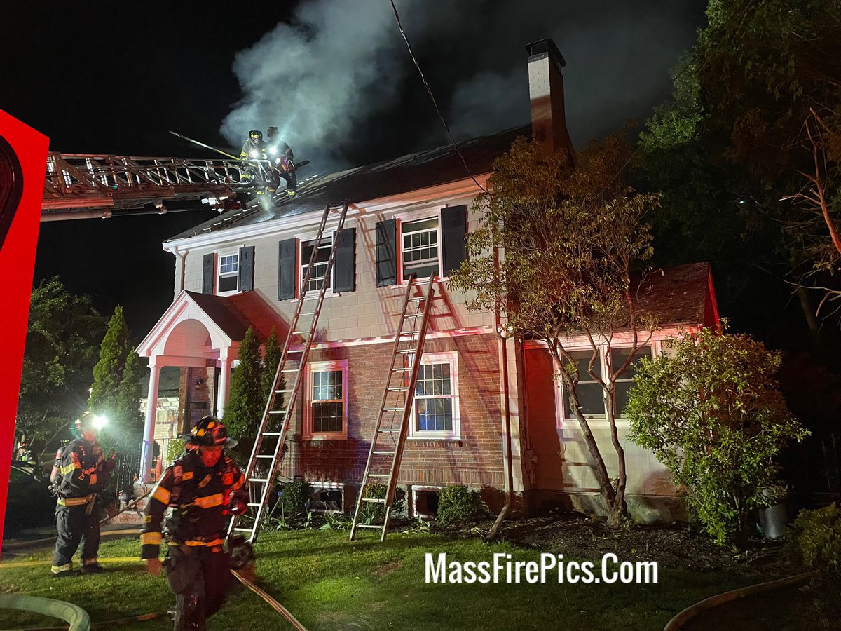 2nd Alarm Milton Ma. 190 Highland Street. Companies had heavy fire showing on arrival from the rear of a 2.5 story wood frame.nMutual aid to the scene from Canton and  Randolph.