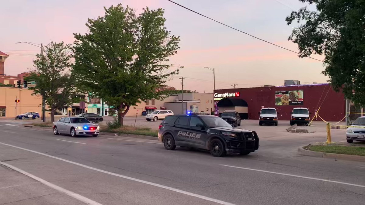 WPD still on the scene of an overnight shooting that has left one person in critical condition. This is the area just NE of the corner of 1st and  Washington.