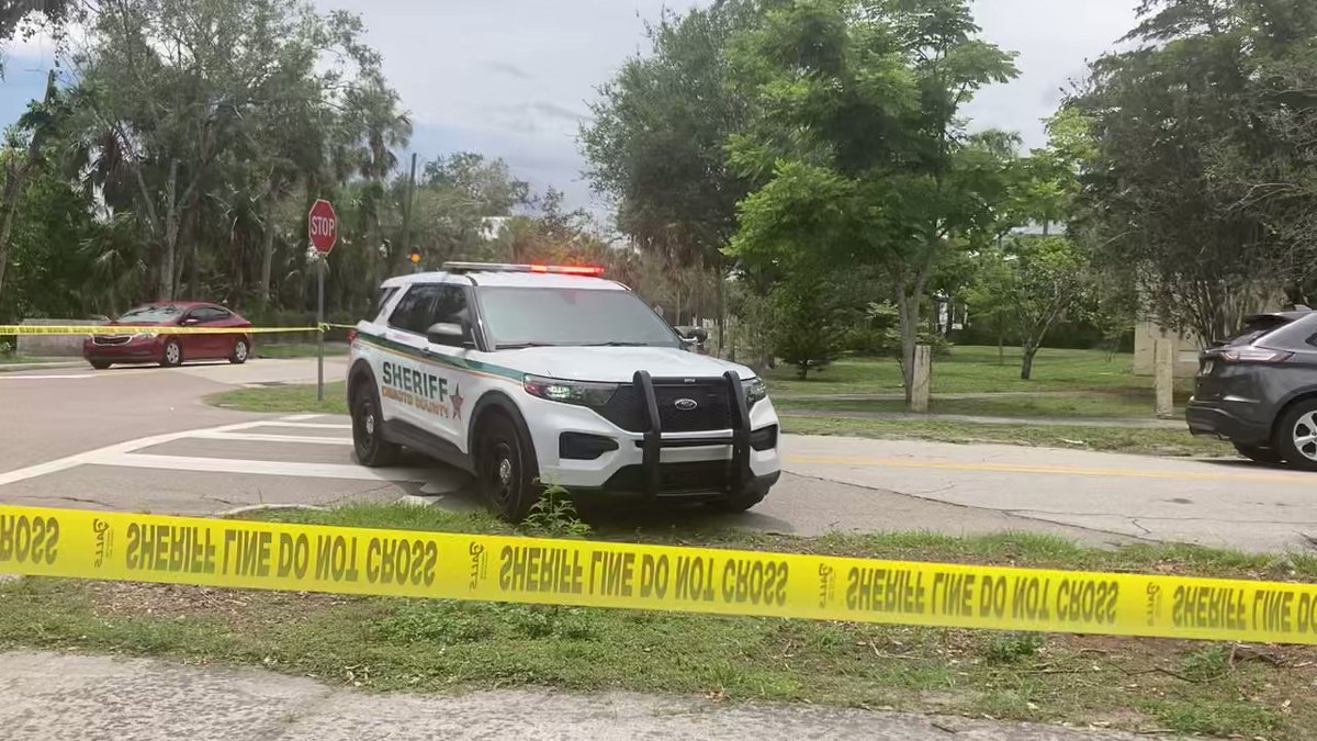 A large law enforcement presence in Desoto County. Desoto County Sheriff and Hardee County Sheriff are near the intersection of Manatee and Oak. DCSO says they received a tip that Ryan Pope is inside