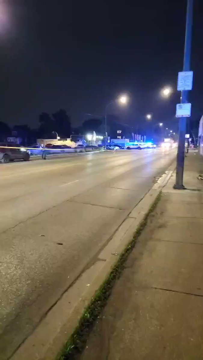 Multiple People Shot in Austin Chicago 4815 W Iowa St