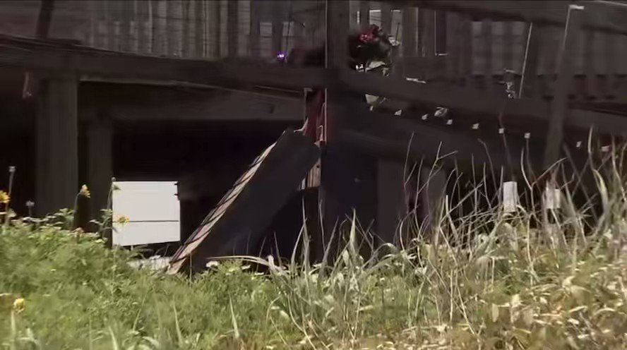 21 injured and hospitalized after elevated walkway collapses in Surfside Beach, Texas