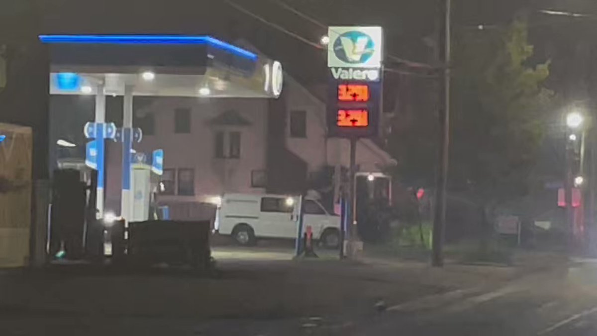 30 year old male GSW at the Memphis Tavern 4800 Block of Memphis Avenue. EMS said they transported the victim in serious condition to Metro Hospital. An eye witness of the event told this was a shootout at the  Gas Station and the Victim was an  bystander