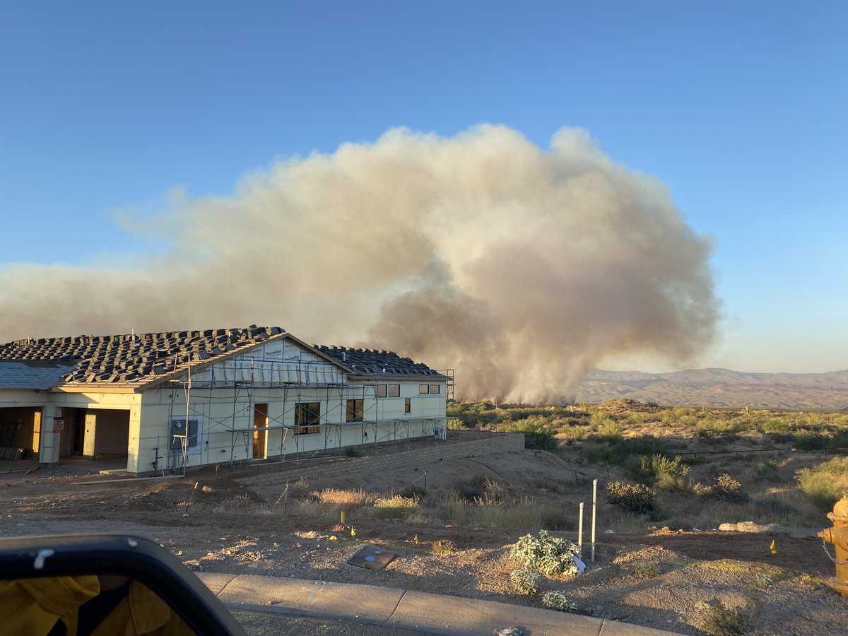 DiamondFire: Fed  and  state hand crews made significant progress overnight getting line around fire. Fire still est. at 2500 acres with no containment. AA reports fire moved around overnight and poss. add'l growth. Fire moving S. toward McDowell Mtn. Reg. Park.