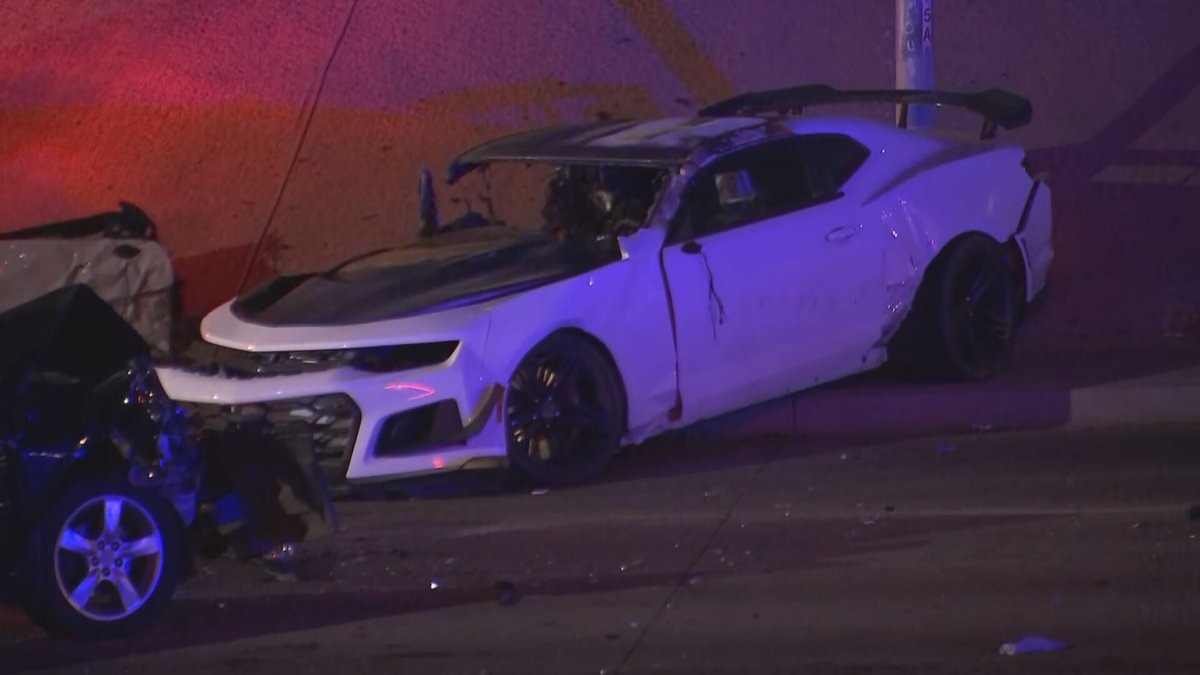 3 dead, 2 injured after crash near I-17 in north Phoenix