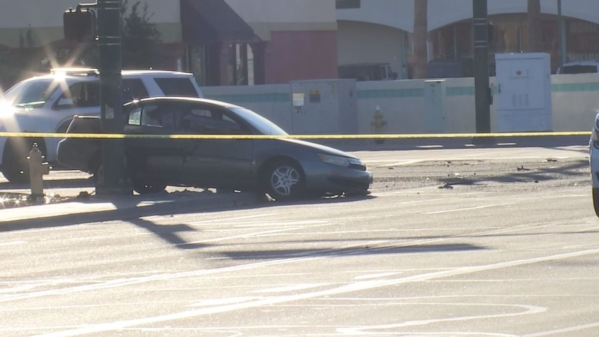 One person hospitalized after 2-car crash in north Phoenix