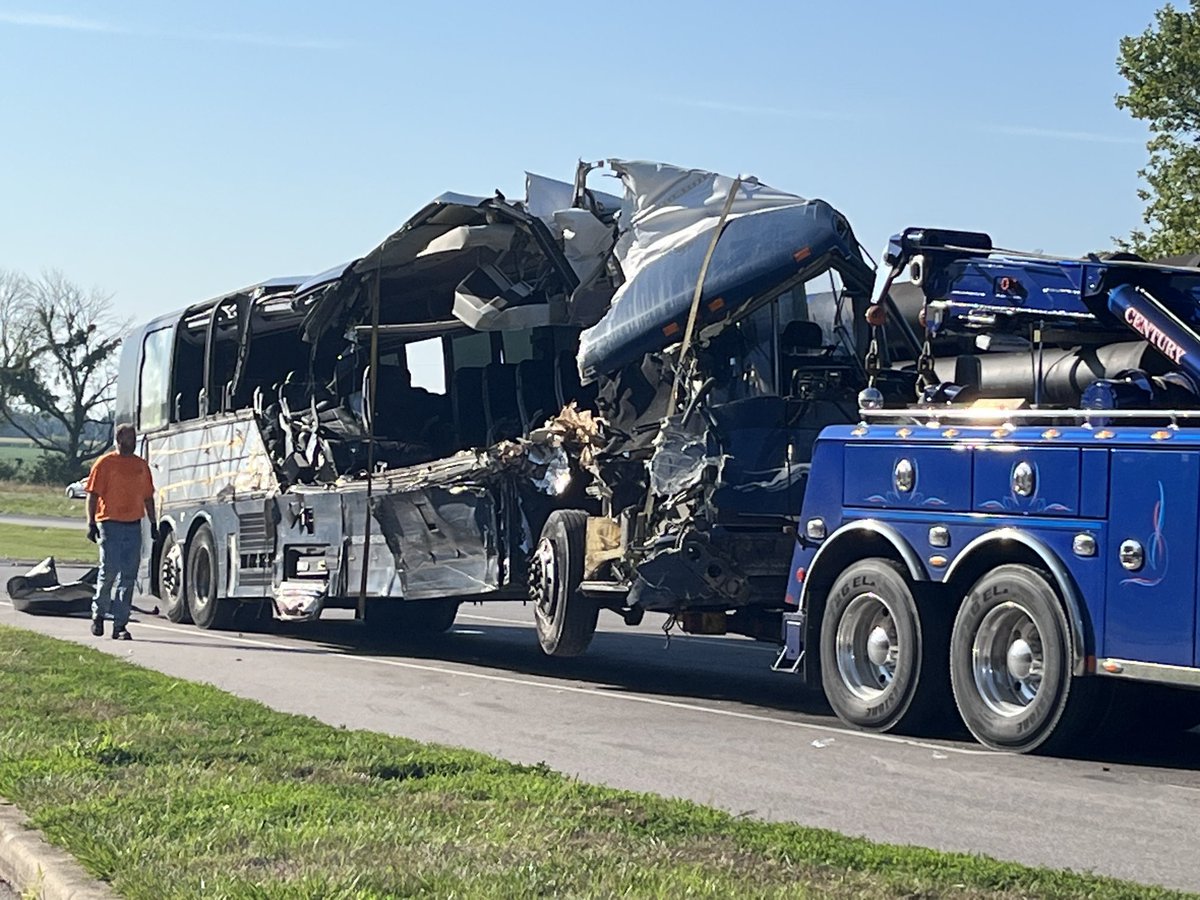 This is Greyhound bus involved in deadly crash overnight on I-70 west near Highland, IL. 3 people killed/14 others hurt when Illinois State Police say bus slammed into 3 big rigs parked on shoulder near the Silver Lake Rest Stop. All of the fatalities and injuries were on bus