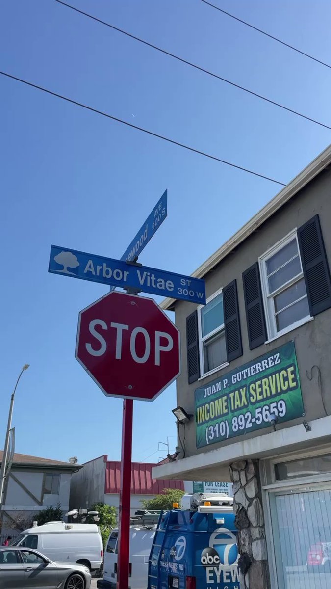 Shooting here in Inglewood last night at around 10:15 pm. Happened on the corner of Arbor Vitae St. and Rosewood Ave. outside of this liquor store. nn3 men were shot, one of them died.nnInvestigation ongoing. No suspects at this time.