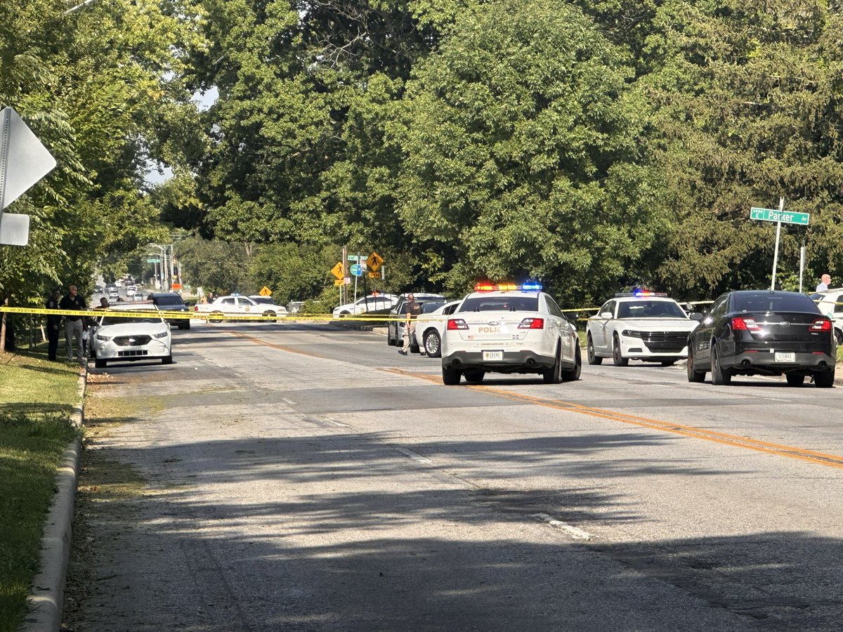 Just got on scene of an IMPD officer-involved shooting near Washington Park on the northeast side.  no officers are hurt. No word on a victim. The area of Parker and 34th is taped off