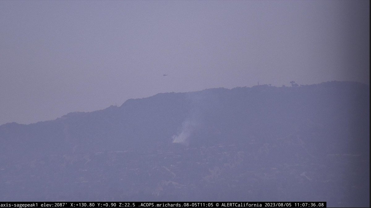 Encino. Brush fire. Lake Vista Court and Lake Vista Dr. LakeVistaFire