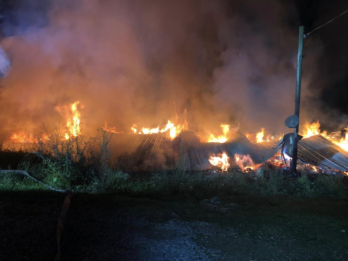 Two firefighters hurt while battling Kentucky blaze