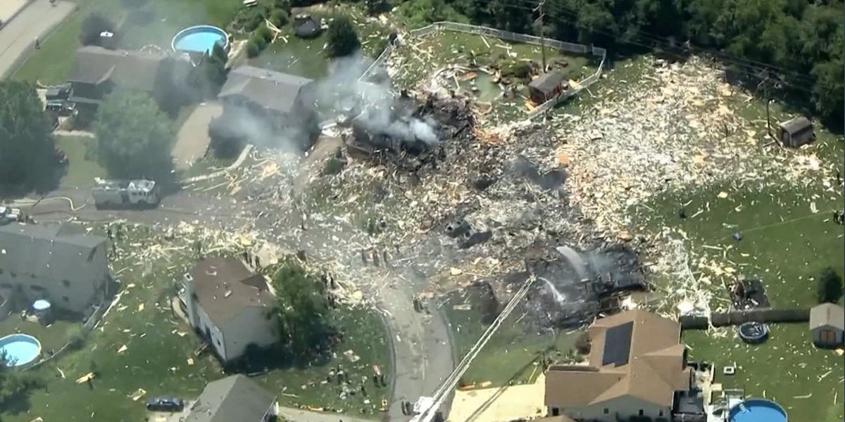 4 people dead, 1 missing after explosion destroys 3 structures in Pennsylvania