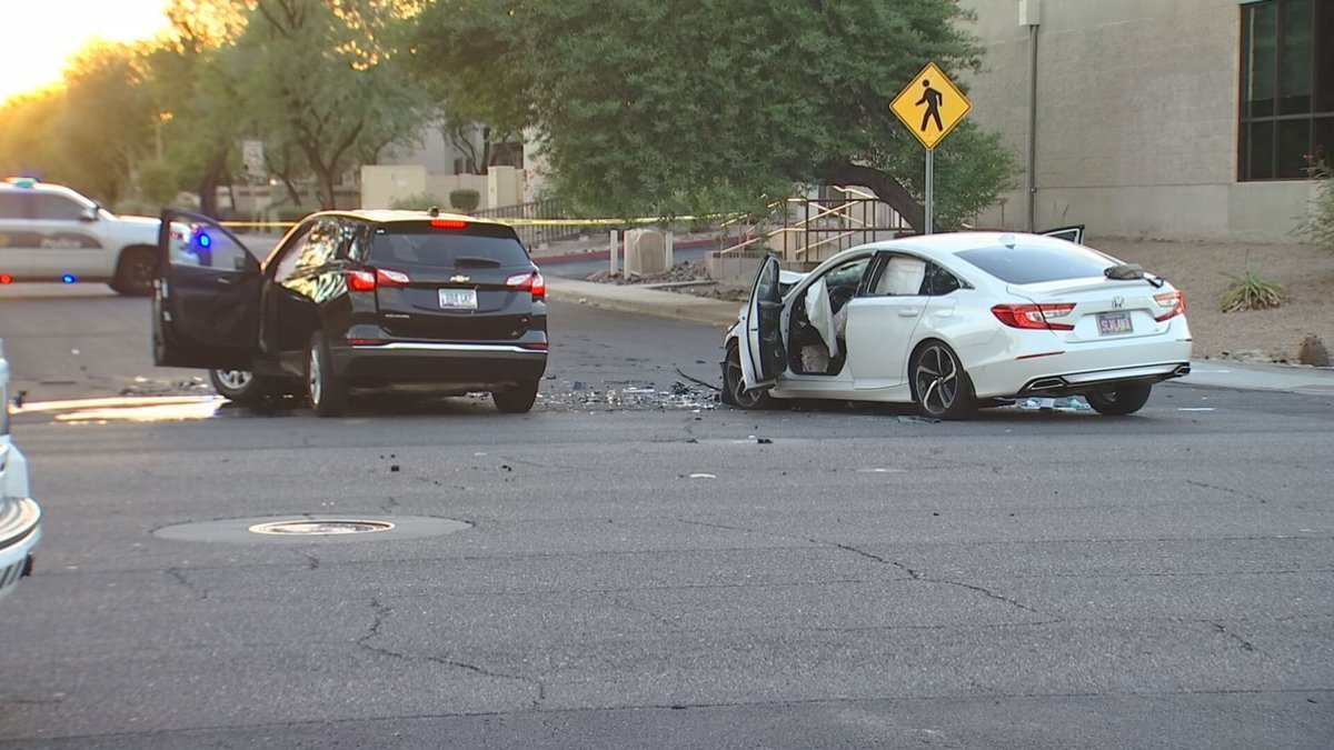 Woman dies, 2 hurt after head-on crash in north Phoenix