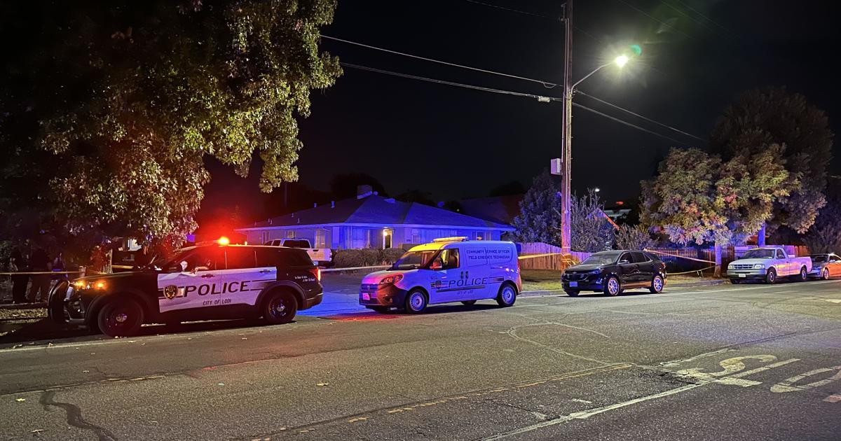 2 shot and killed on South Central Avenue in Lodi, suspect at large