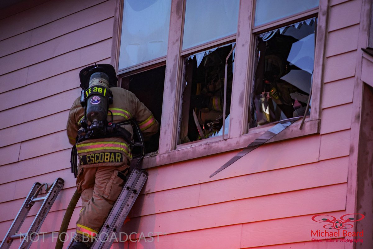 Fort Worth made quick work on a fire Monday evening on the 4300 block of  Summer Star ln.  Due to conditions inside they had to gain access to the fire room via 2nd floor windows. No injuries reported, fire under investigation. Nobody was home at the time of the fire