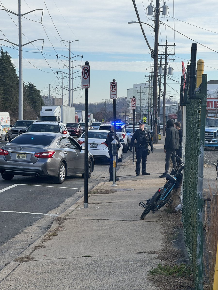 4000 blk South Four Mile Run Dr in Arlington.  Four persons in a silver sedan opened fire, injuring a woman (not life threatening). Eagle canvassed by air