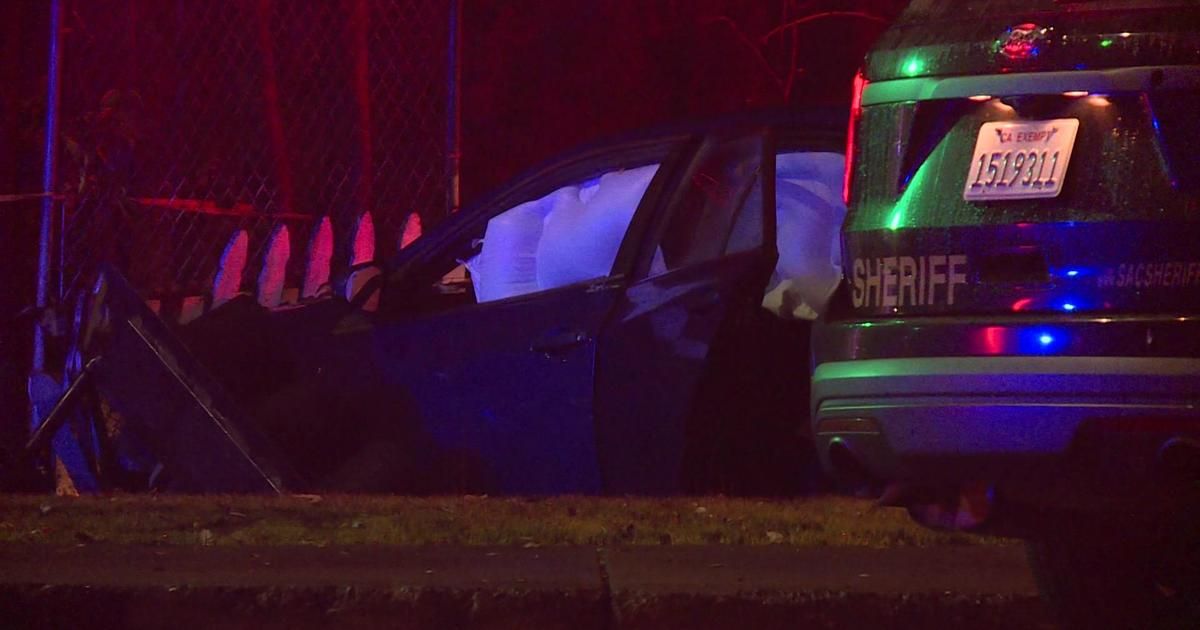 Suspect crashes after leading deputies on chase in North Sacramento