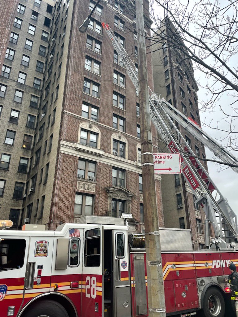 FDNY responded to 409 Edgecomb Ave. in Manhattan for a 2-alarm fire in a 14-story building. Units arrived to a heavy body of fire on the 12th&nbsp;floor, which extended to 13th floor. 5 people were injured, including 2 Firefighters with  non-life-threatening injuries