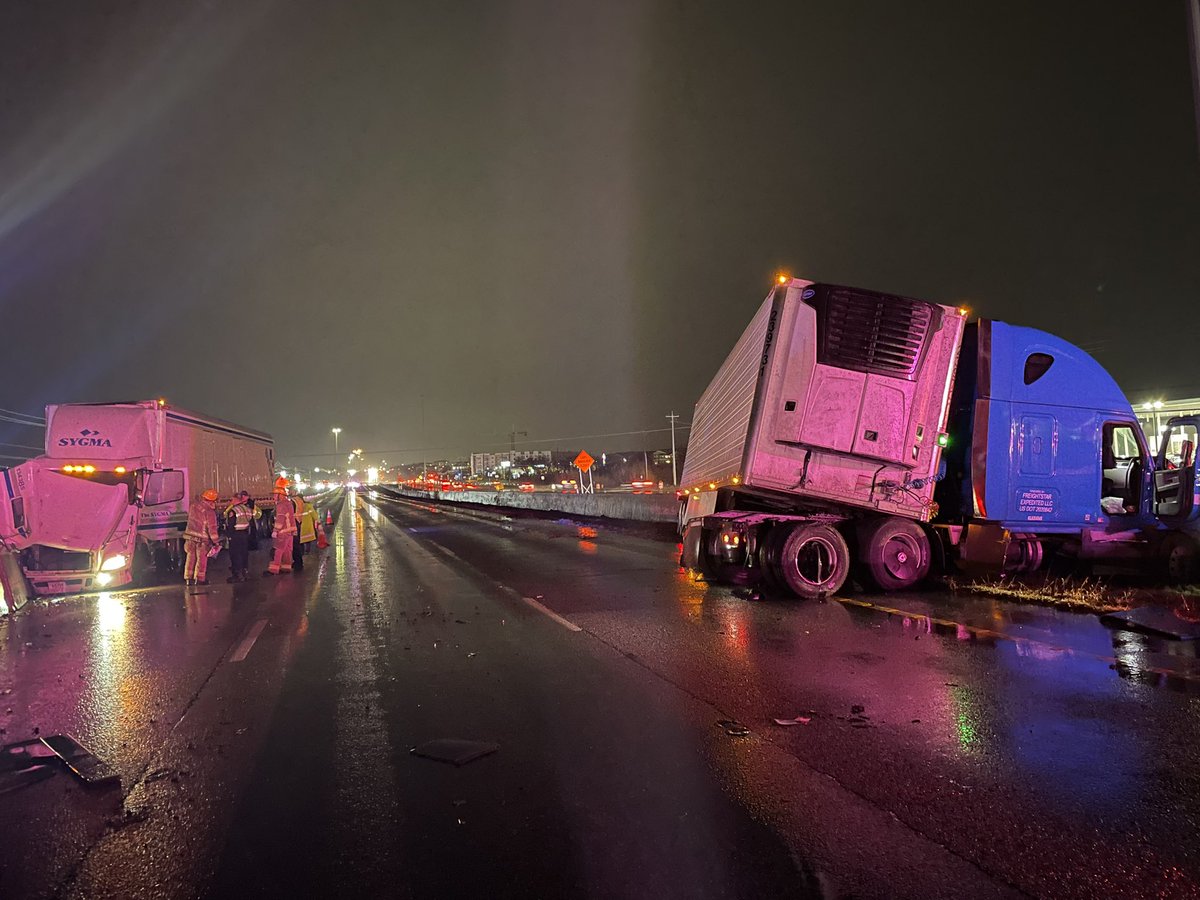 AFD on scene with @ATCEMS and Austin PD with a collision involving 2 18-wheelers. One person was evaluated by EMS. I-35 NB will be shut down at the 10800 blk for potentially several hours. Avoid the area