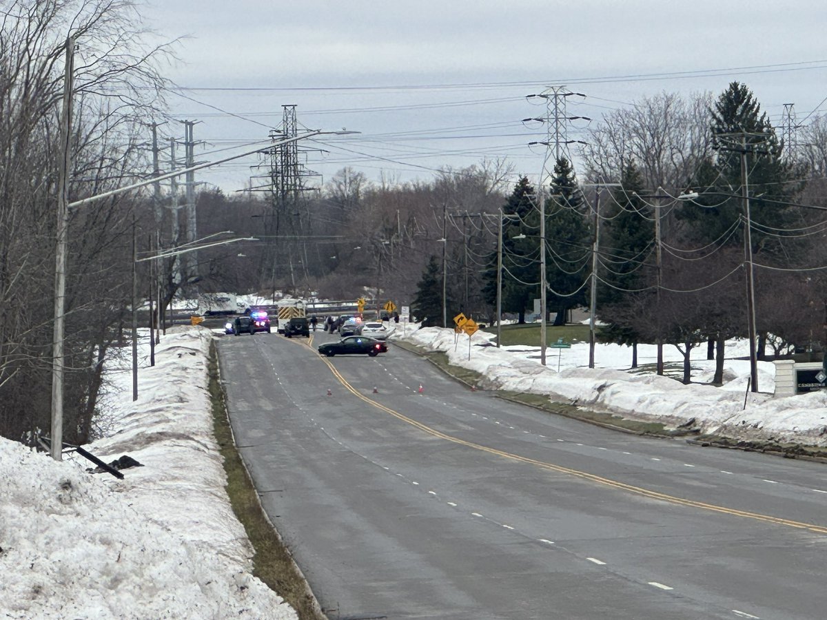 Active police scene on the corner of McKinley Parkway and Lake Ave. police are blocking off a residential area.