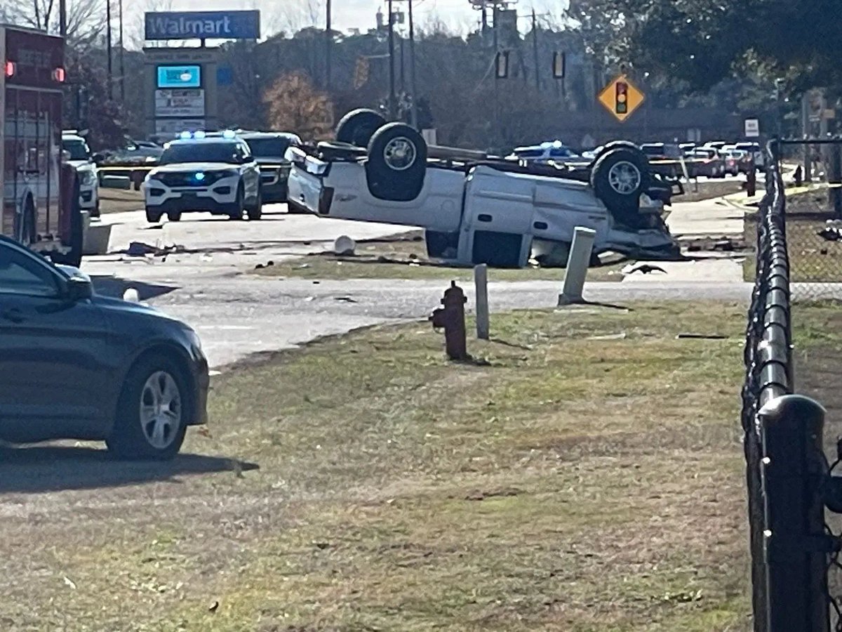 Driver in Florence rollover crash that killed 68-year-old woman pronounced dead