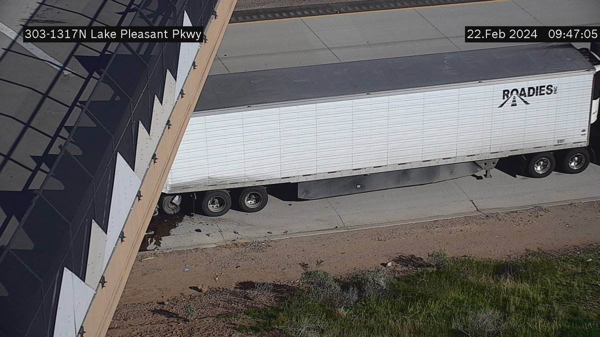 DPS confirms at least one person has died:  Serious injuries reported in crash involving semi-truck on Loop 303 in Peoria