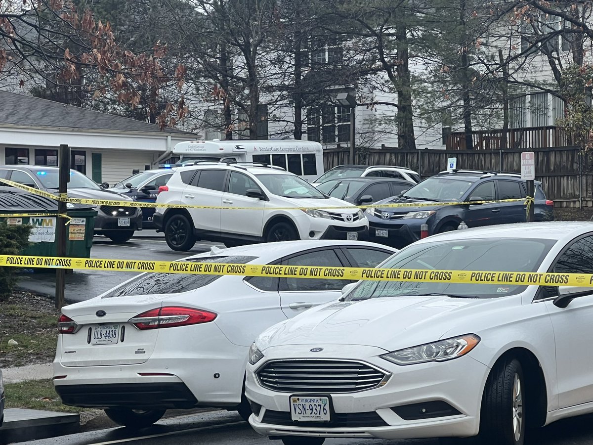 Fairfax Co. Police are investigating a shooting at KinderCare Learning Center on Bauer Drive in Springfield, VA. Police say no children were hurt. 2  women taken to the hospital. Police ask parents to pick up kids at the West Springfield District Station