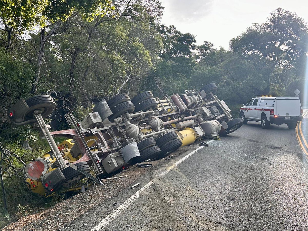 Wednesday morning crews from Station 25 in Napa along with @CHP_Napa and AMR responded to a two-vehicle traffic collision on Monticello Road near Wildhorse Valley Road in Napa