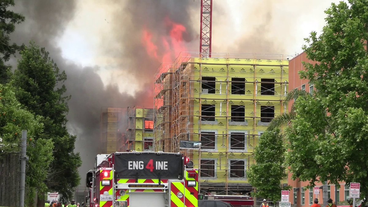 Large structure fire in Redwood City moves to 8 alarms as crews continue to fight the blaze