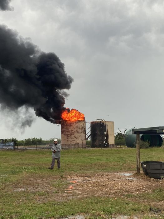 An oil storage tank was struck by lightning just outside of Fayetteville. The Fayetteville Volunteer Fire Department and Fayette County Emergency Medical Services are on scene