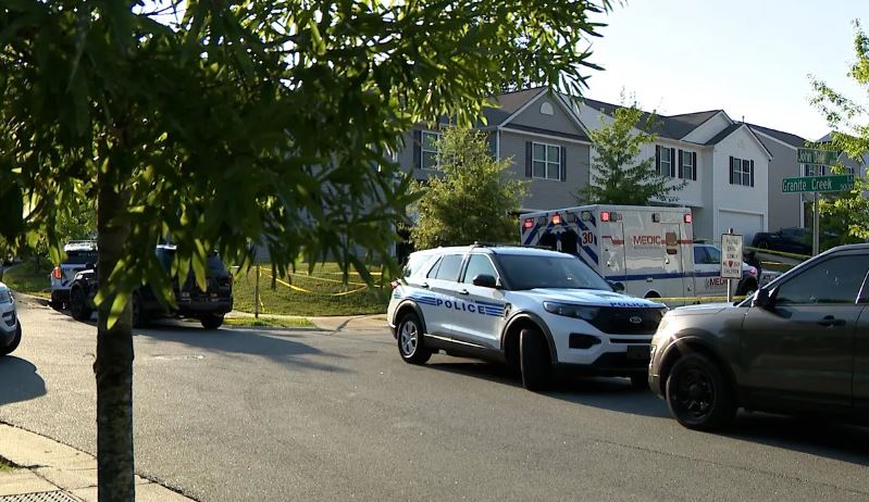 2 dead in north Charlotte murder-suicide: Police Report