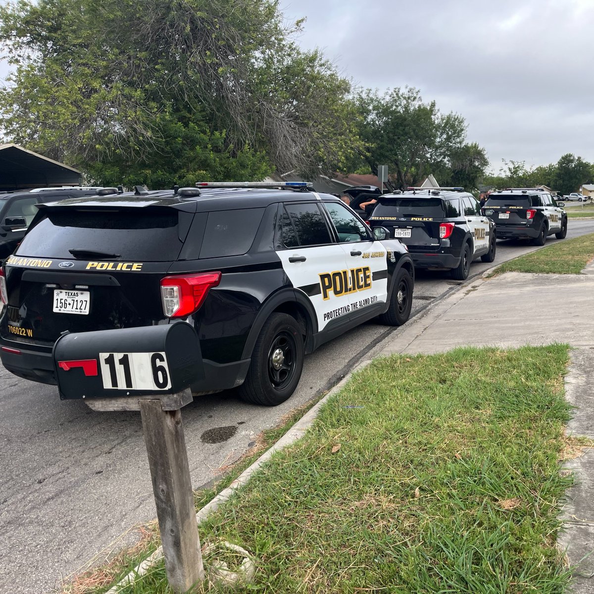 A family violence situation resulted in one man being shot Saturday morning. incident occurred around 9 a.m. near Saddlebrook Dr. and Hickory Trail