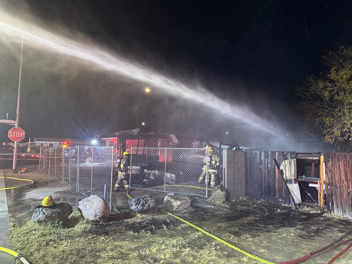 PHX Fire has achieved fire control on a mobile home fire near Greenway and 26th St. Preliminary reports suggest this was a vacant home. No injuries have been reported at this time. Investigators working to determine a cause