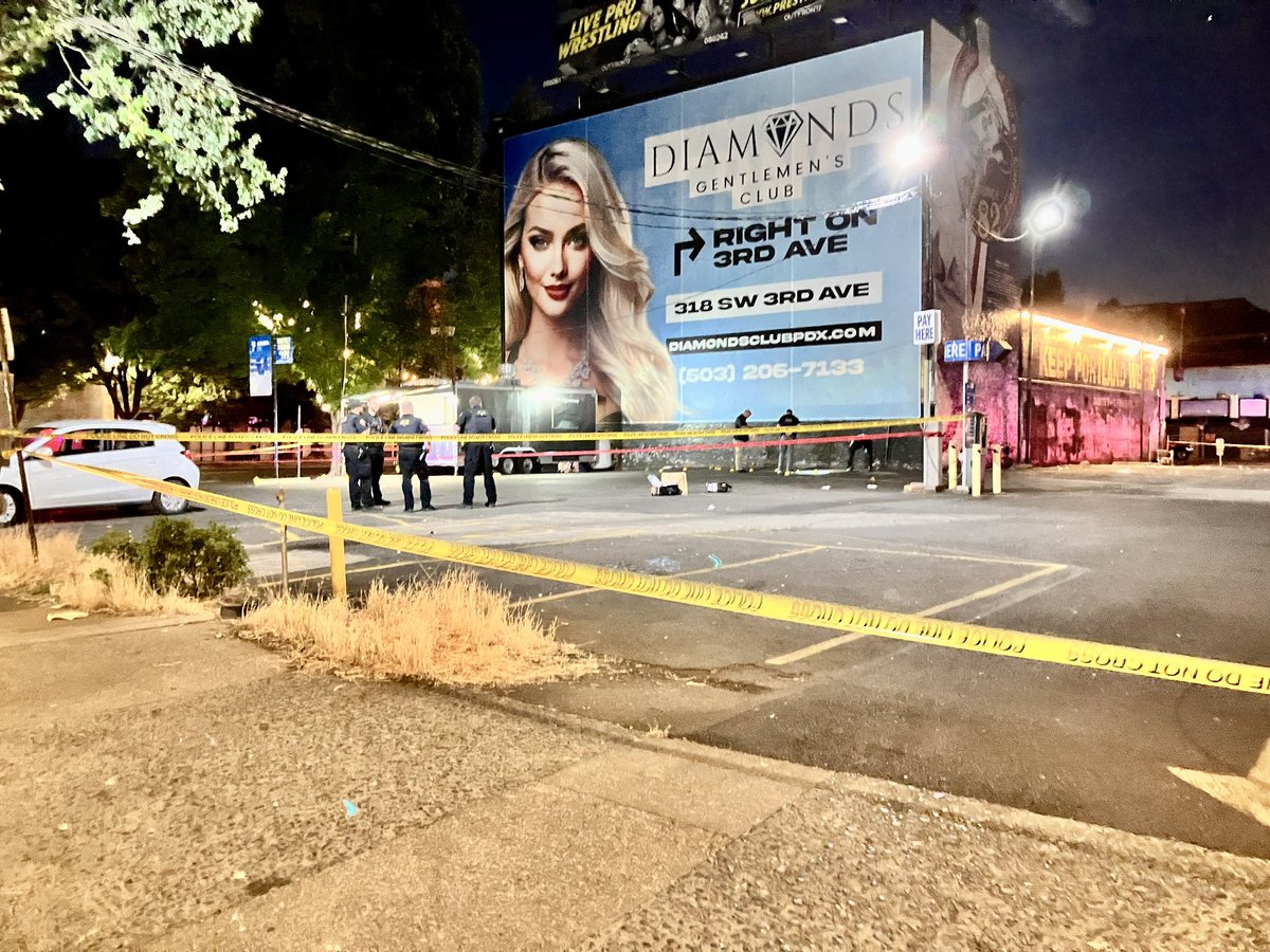 Portland Police are currently investigating an apparent shooting in the parking lot of Dante's off W. Burnside in Portland. Lots of evidence markers and police tape.