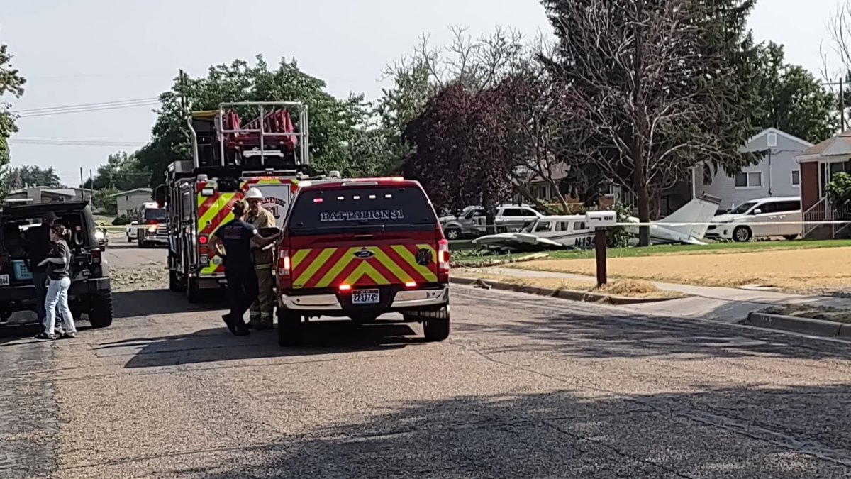 Small plane crashes in Roy neighborhood after inflight emergency