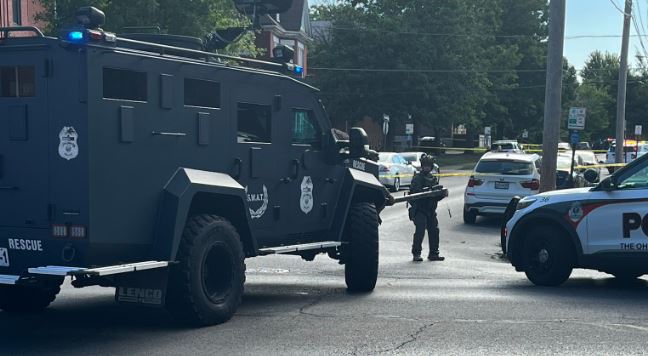 Suspect dies following SWAT standoff near Ohio State campus