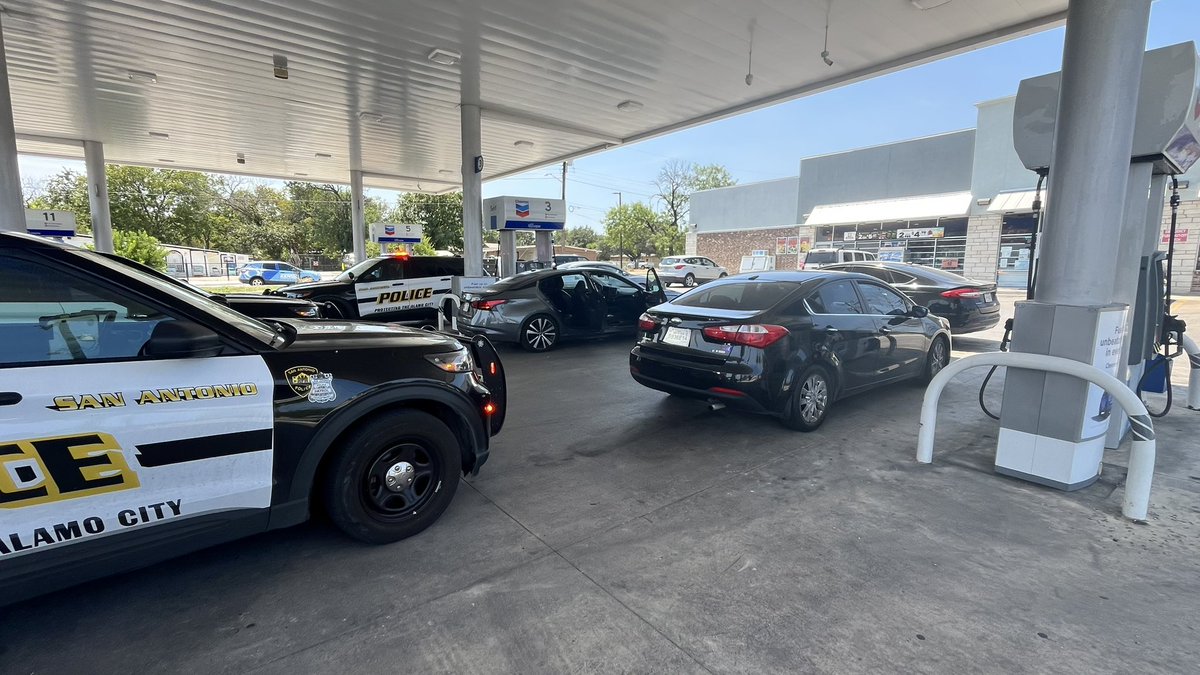 ROBBED AT GUNPOINT:2 women were robbed by 3 individuals. The women drove to a location to possibly purchase a vehicle when they were robbed at gunpoint of their purses and cell phones. West patrol spotted  the vehicle. Police detained all suspects.