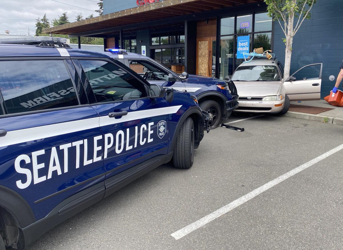 Two officers injured, suspect arrested, following stolen vehicle recovery in Ballard: