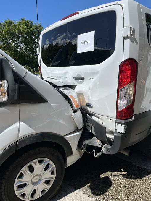 Several vehicles in Tim Walz's motorcade have crashedSeveral members of the press have been injured, including one with a broken arm. Walz did not stop, and immediately carried on to his event like nothing happened.