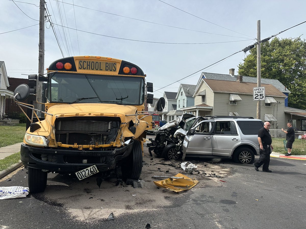 Multiple people taken to the hospital after a three vehicle crash in Elmwood Place. Police say no kids were on the school bus. Three kids in the silver Ford were taken to the hospital to be checked out. The chief says they were not wearing seatbelts.